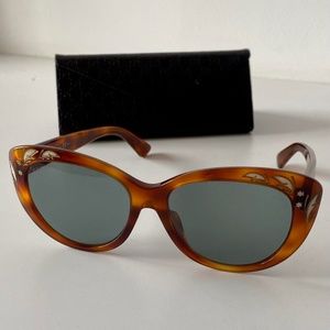 Gucci feather-accent detail tortoise shell cat eye sunglasses glasses